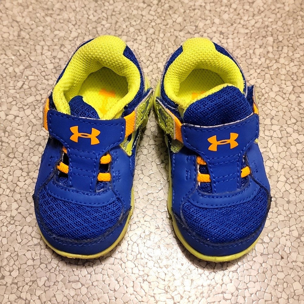 Baby boy Under Armour size 3 US shoes
